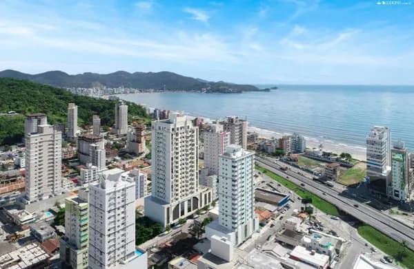 Apartamento à venda no bairro Meia Praia em Itapema/SC