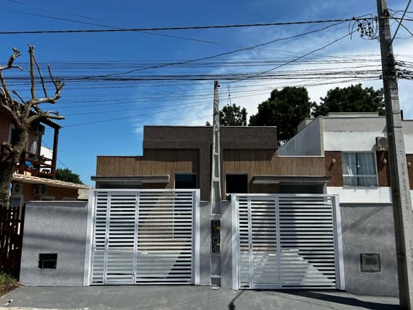 Casa à venda no bairro São João do Rio Vermelho em Florianópolis/SC