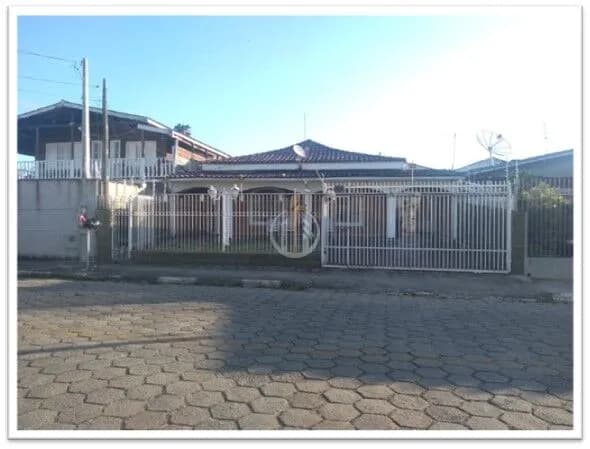 Casa em Caraguatatuba - Centro