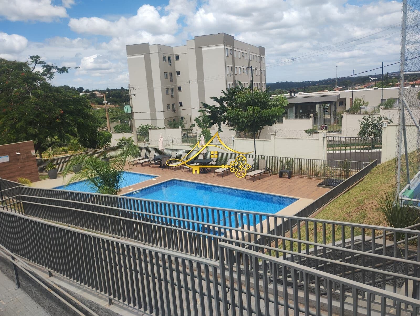 Apartamento no Condomínio Videiras – Jd. Pagani R$185.000