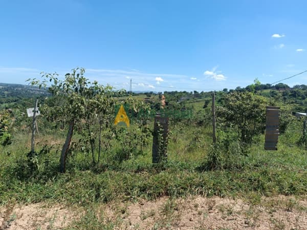EXCELENTE LOTE NO BAIRRO SERRA DOURADA EM SÃO JOAQUIM DE BICAS