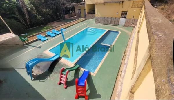 VENDE-SE CHÁCARA EM SÃO JOAQUIM DE BICAS – 1800m² COM DUAS CASAS E LAZER COMPLETO