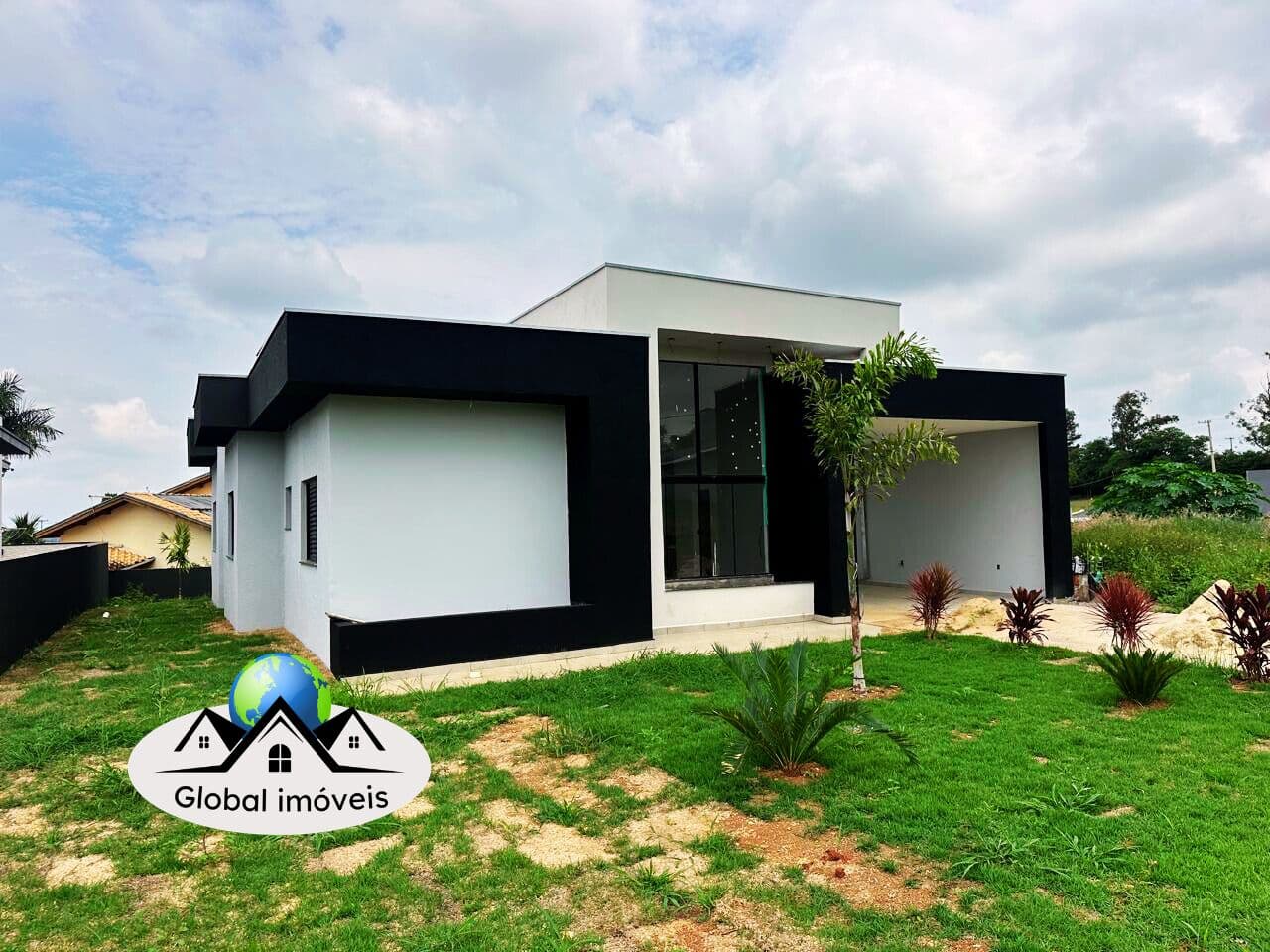 Ninho Verde 1 - Casa térrea com 3 Suítes - Fase final de acabamento