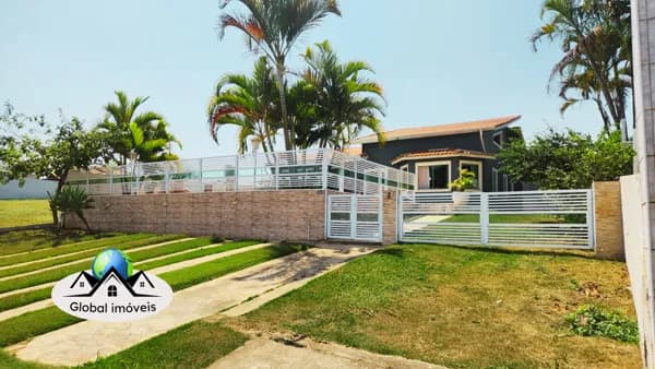 Ninho Verde 1 - Casa Térrea com 520 mts de terreno - 3 Dormts e Piscina