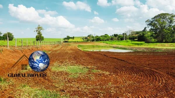 Terreno para Venda em Centro Quadra-SP