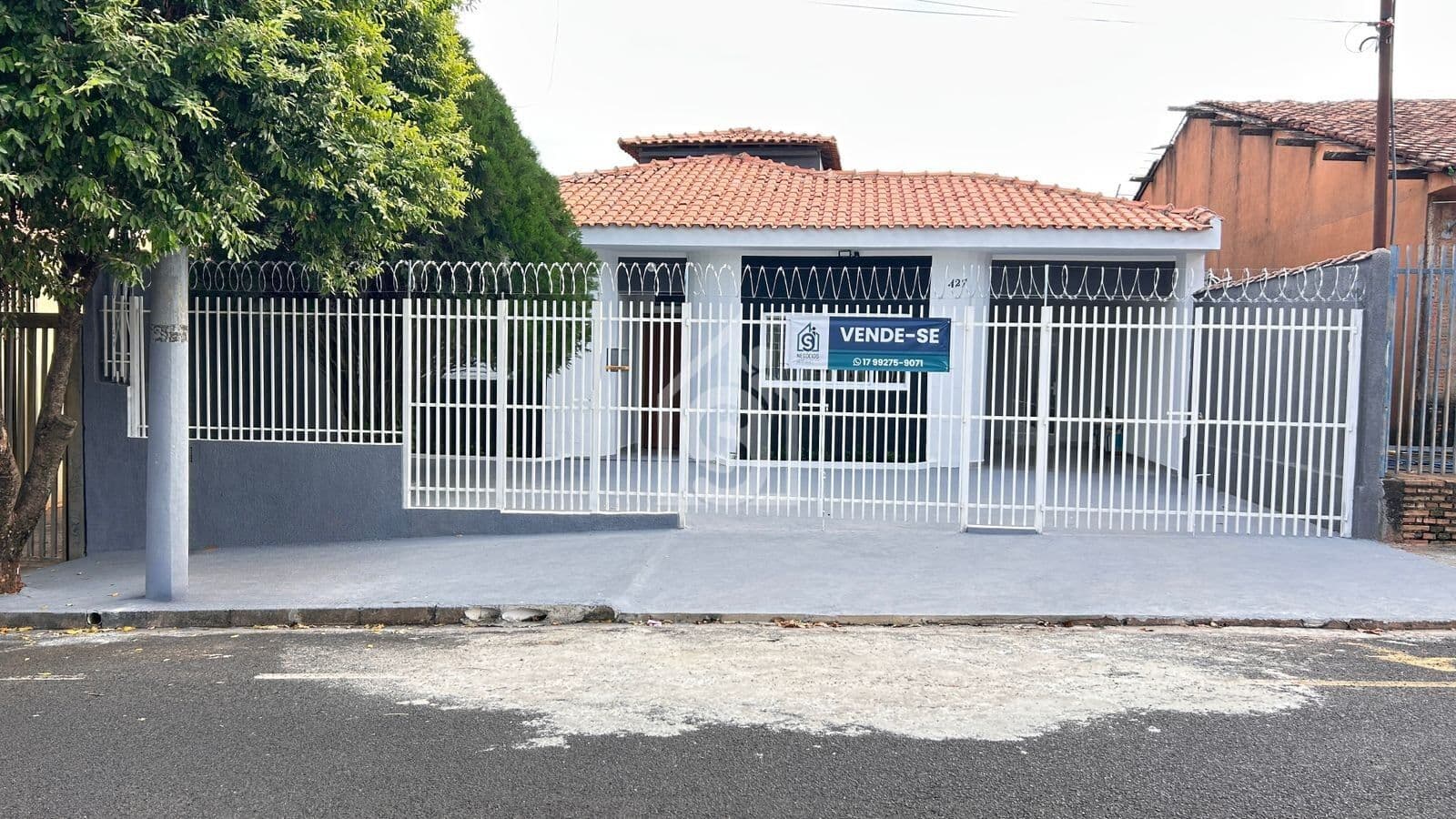 Casa Reformada na Vila Elmaz + Edícula Independente! Aceita Carro e Permuta em Rio Preto