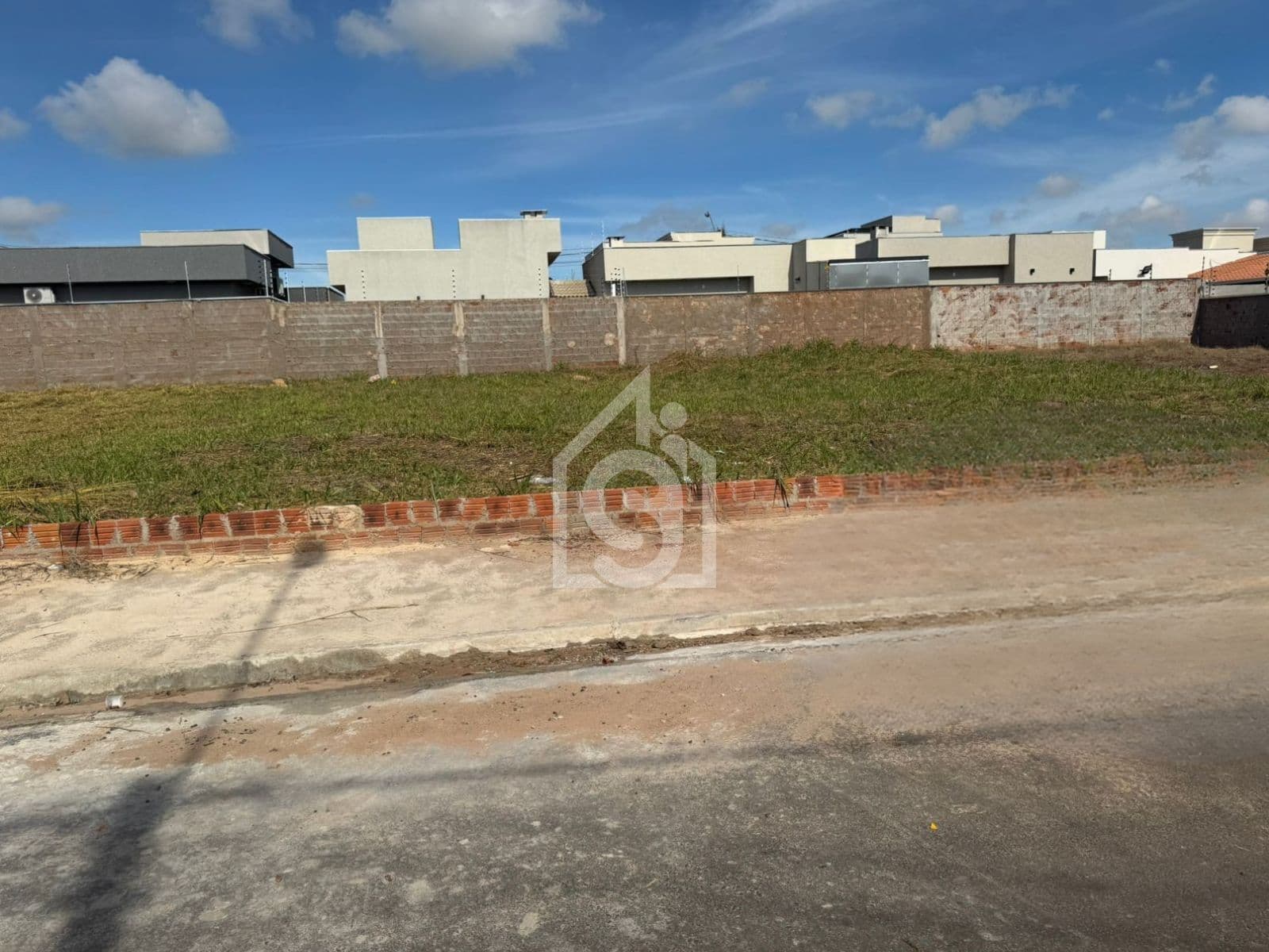 Terreno 200m² no Setsul 2 | Localização Privilegiada Próximo à Washington Luís