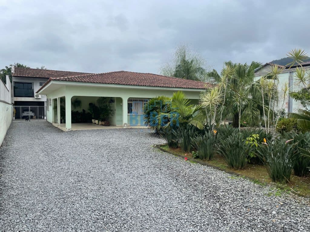 Casa em Guaramirim - Amizade