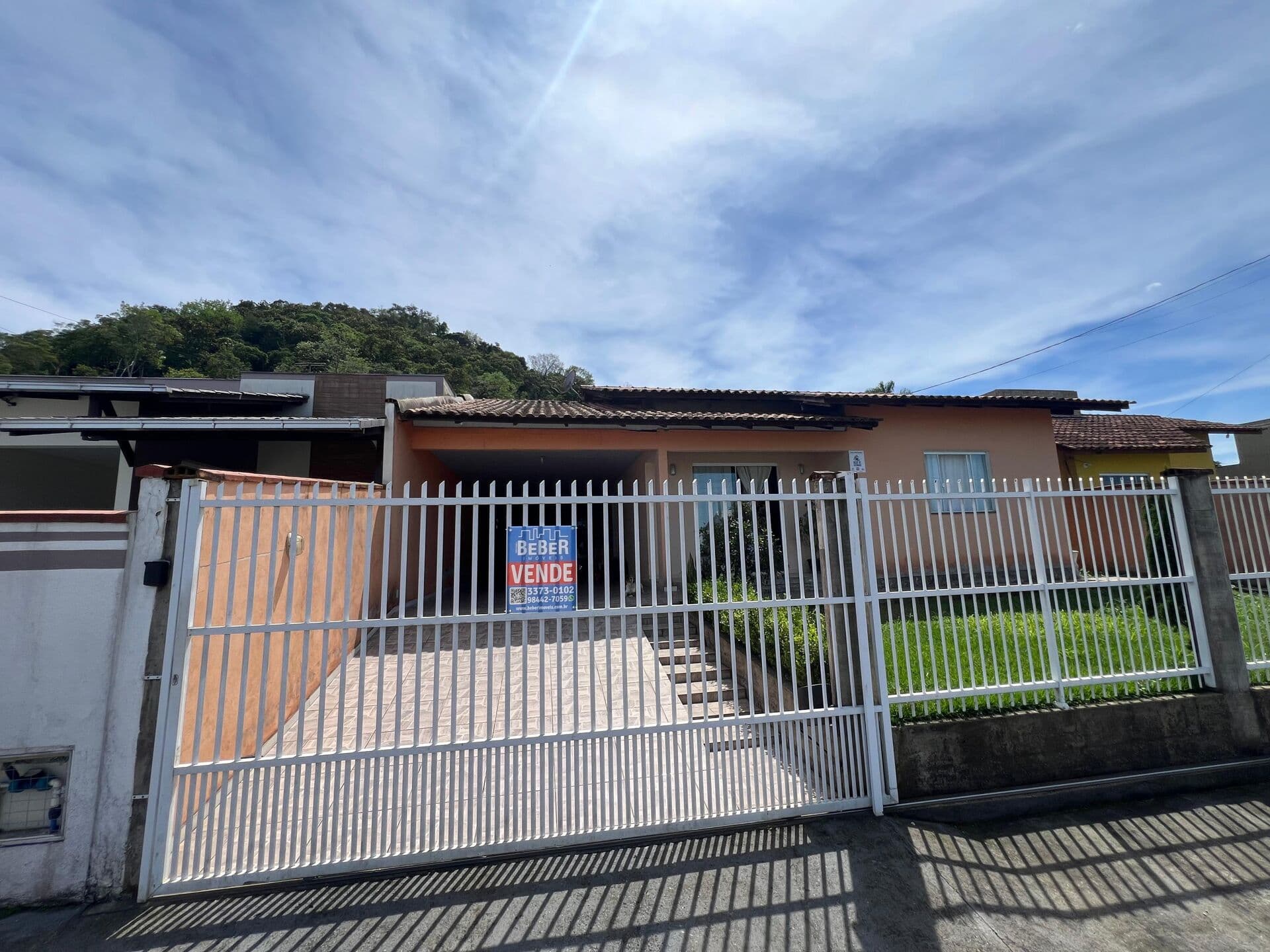 Casa com piscina na Caixa D´agua em Guaramirim