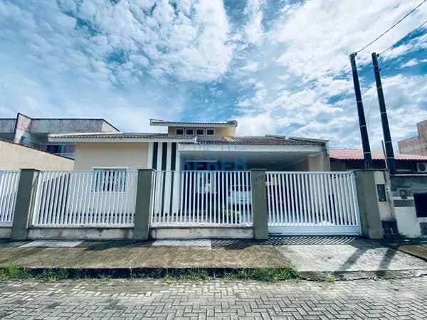 Casa em Guaramirim - Bananal do Sul