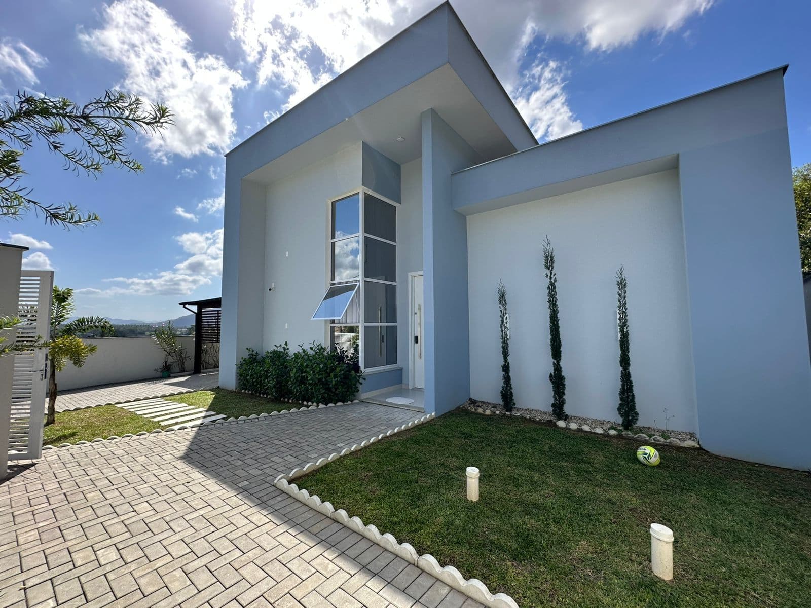 Linda casa no Beira Rio em Guaramirim