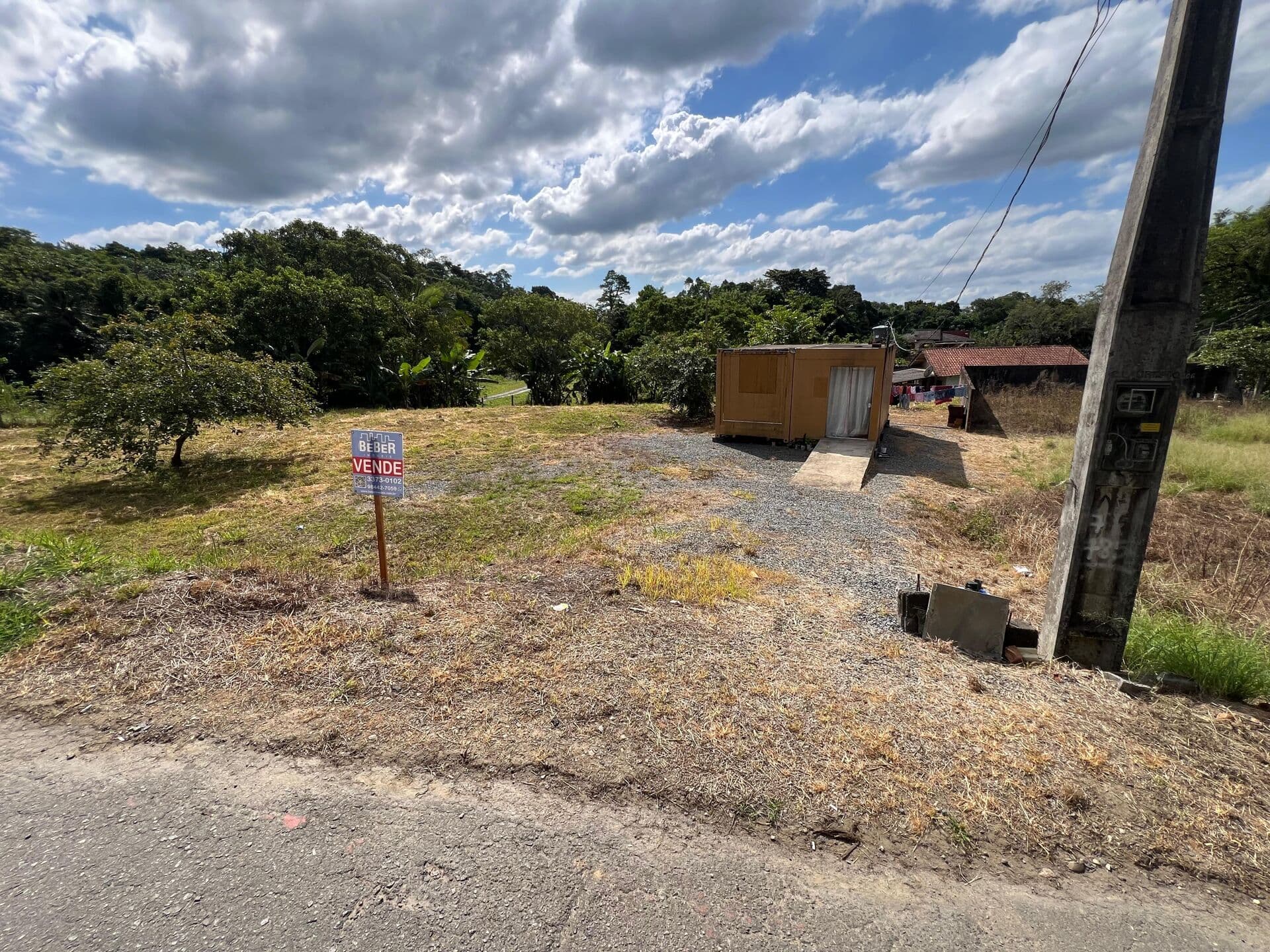Lote com 385.83 bem localizado no bairro Corticeira em Guaramirim