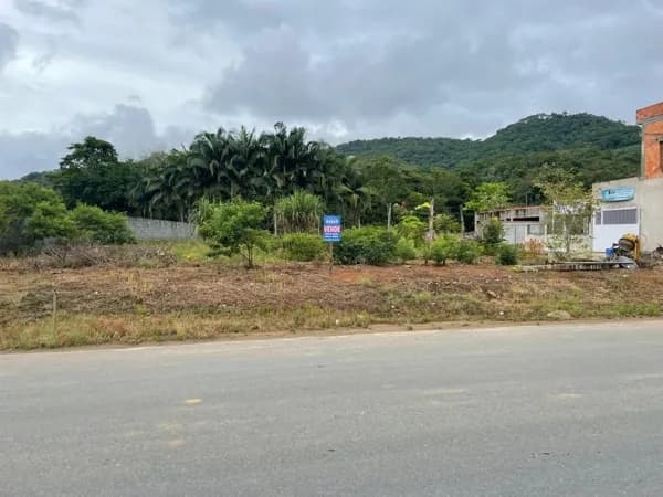 Terreno à venda no bairro Rio Branco em Guaramirim/SC