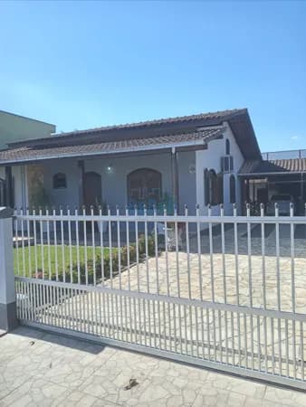 Casa em Guaramirim - Amizade