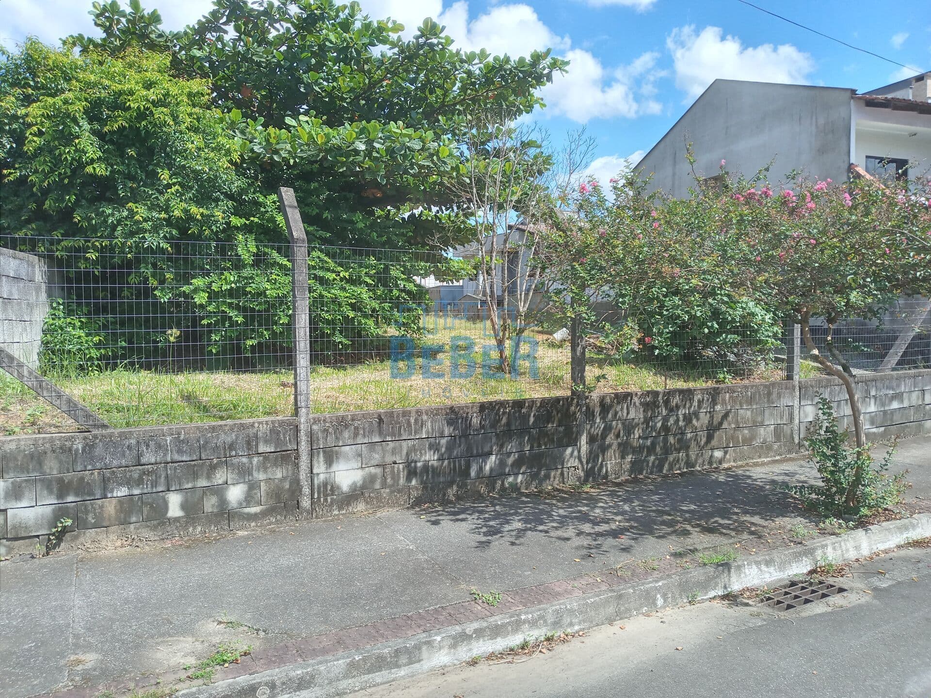 Lote/Terreno em Guaramirim - Amizade