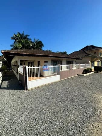Casa em Guaramirim - Guamiranga