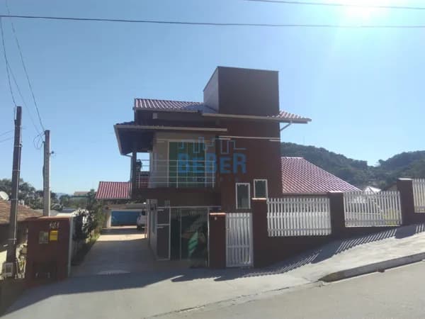 Casa no bairro Nova Esperança em Guaramirim