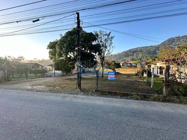 Terreno à venda no bairro Rio Branco em Guaramirim/SC