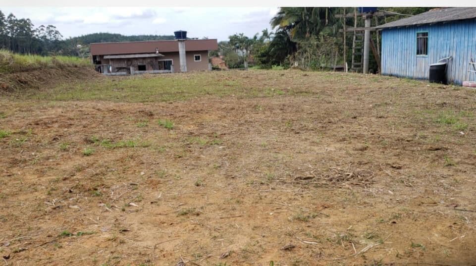 Lote no bairro Rio Branco em Guaramirim