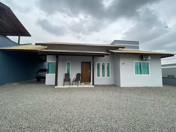 Casa em Guaramirim - Amizade