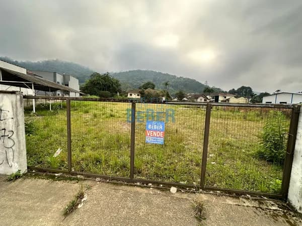 Terreno à venda no bairro Imigrantes em Guaramirim/SC