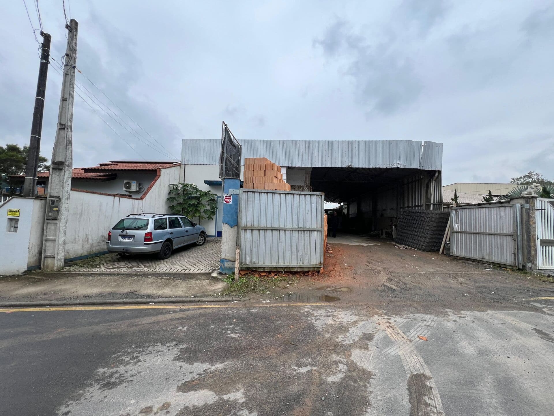 Ponto Comercial/Loja/Box em Guaramirim - Imigrantes
