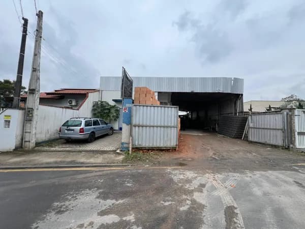 Ponto Comercial/Loja/Box em Guaramirim - Imigrantes
