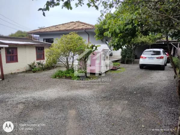 Casa em Florianópolis - Armação do Pântano do Sul