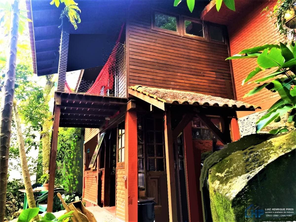 Casa à venda no bairro Armação do Pântano do Sul em Florianópolis/SC