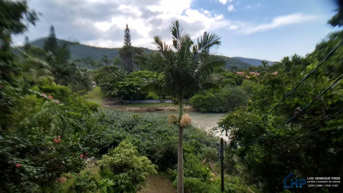 Terreno à venda no bairro Armação do Pântano do Sul em Florianópolis/SC