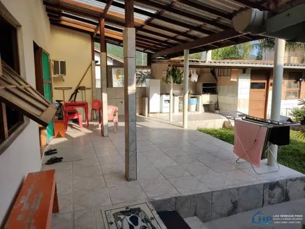 Casa à venda no bairro Armação do Pântano do Sul em Florianópolis/SC