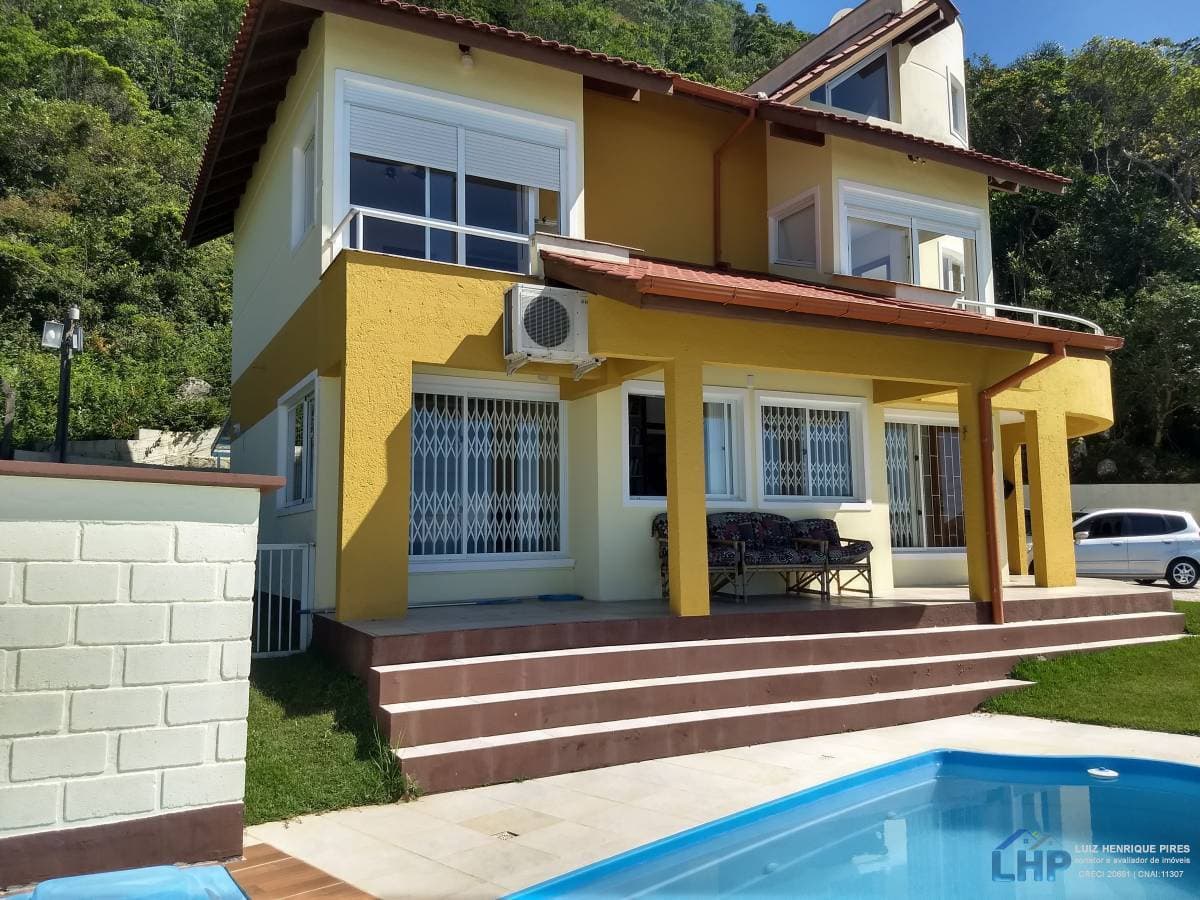 Casa à venda no bairro Pântano do Sul em Florianópolis/SC