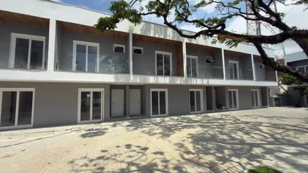 Casa à venda no bairro Armação do Pântano do Sul em Florianópolis/SC