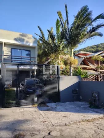 Casa em Florianópolis - Armação do Pântano do Sul
