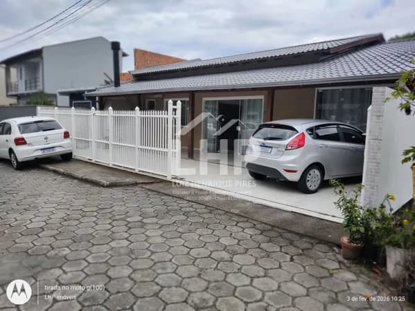 Casa em Florianópolis - Armação do Pântano do Sul