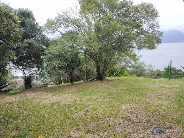 Terreno à venda no bairro Ribeirão da Ilha em Florianópolis/SC