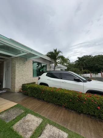 CASA LINDA A VENDA NO CONDOMINIO NATURE VILLAGE. 3 QUARTOS E 4 VAGAS DE GARAGEM