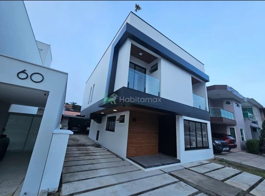 🏡 Casa de Alto Padrão à Venda – Condomínio Vincitore | Flores – Manaus