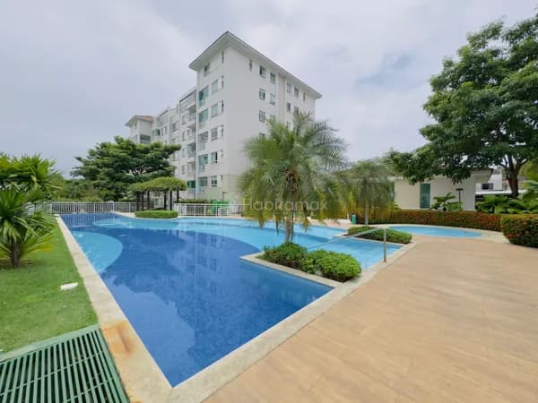 Apartamento, 3 quartos, semi-mobiliado no The Club, próximo a praça de alimentação do Parque da Laranjeiras e Nilton Lins.