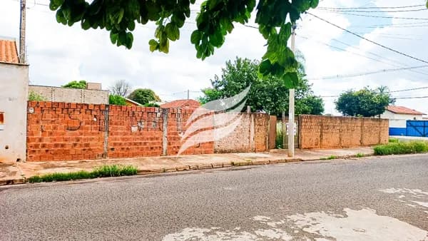 Terreno de 260 m² à venda próximo a Av. Prestes Maia