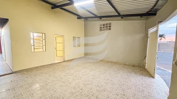 Casa 03 quartos à venda próximo a rua Aviação, Araçatuba/SP