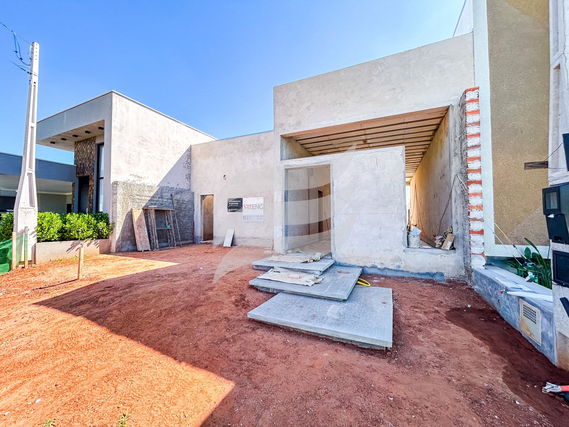 Casa 03 suítes e com piscina à venda no condomínio Vila Madalena 1, Araçatuba/SP