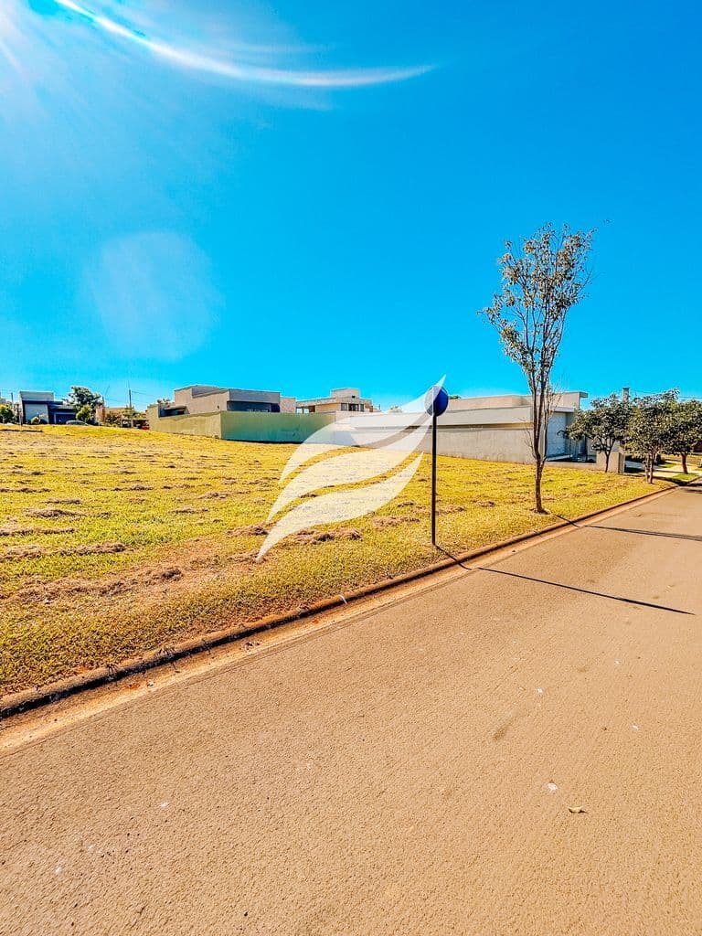 Lote de 450 m² à venda no Condomínio Vila Toscana em Araçatuba