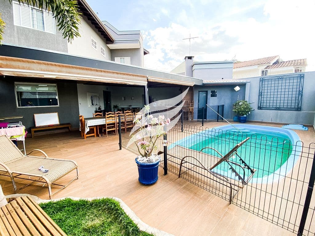 Casa 3 quartos e piscina à venda no bairro Icaray em Araçatuba