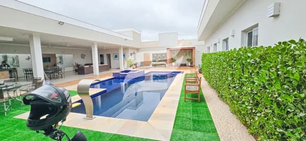 Linda casa 03 suítes e com piscina à venda no Bairro Concórdia 1, Araçatuba/SP
