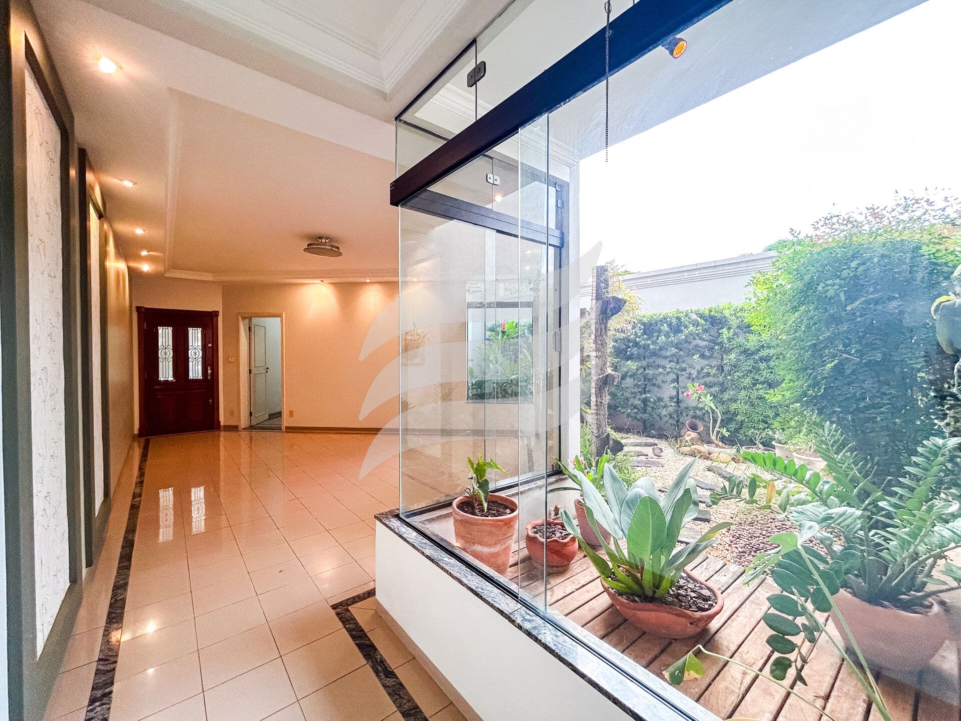 Casa com 04 quartos e piscina à venda no bairro Vila Industrial, Araçatuba/SP