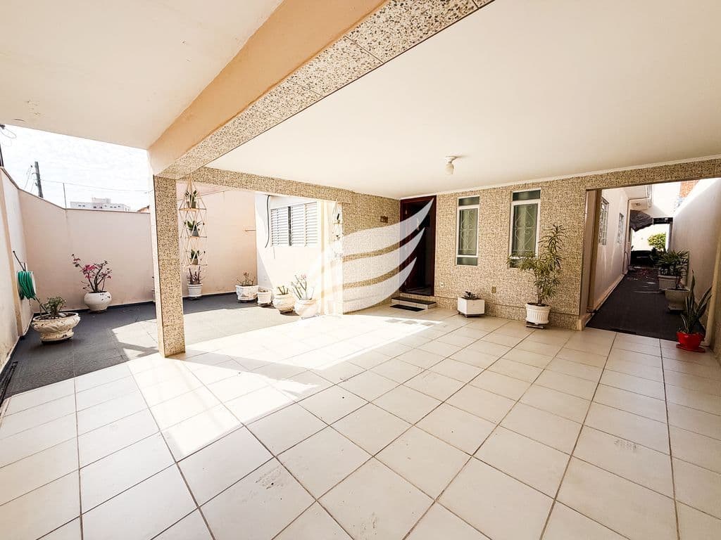 Casa 3 suítes à venda no bairro Dona Amélia em Araçatuba