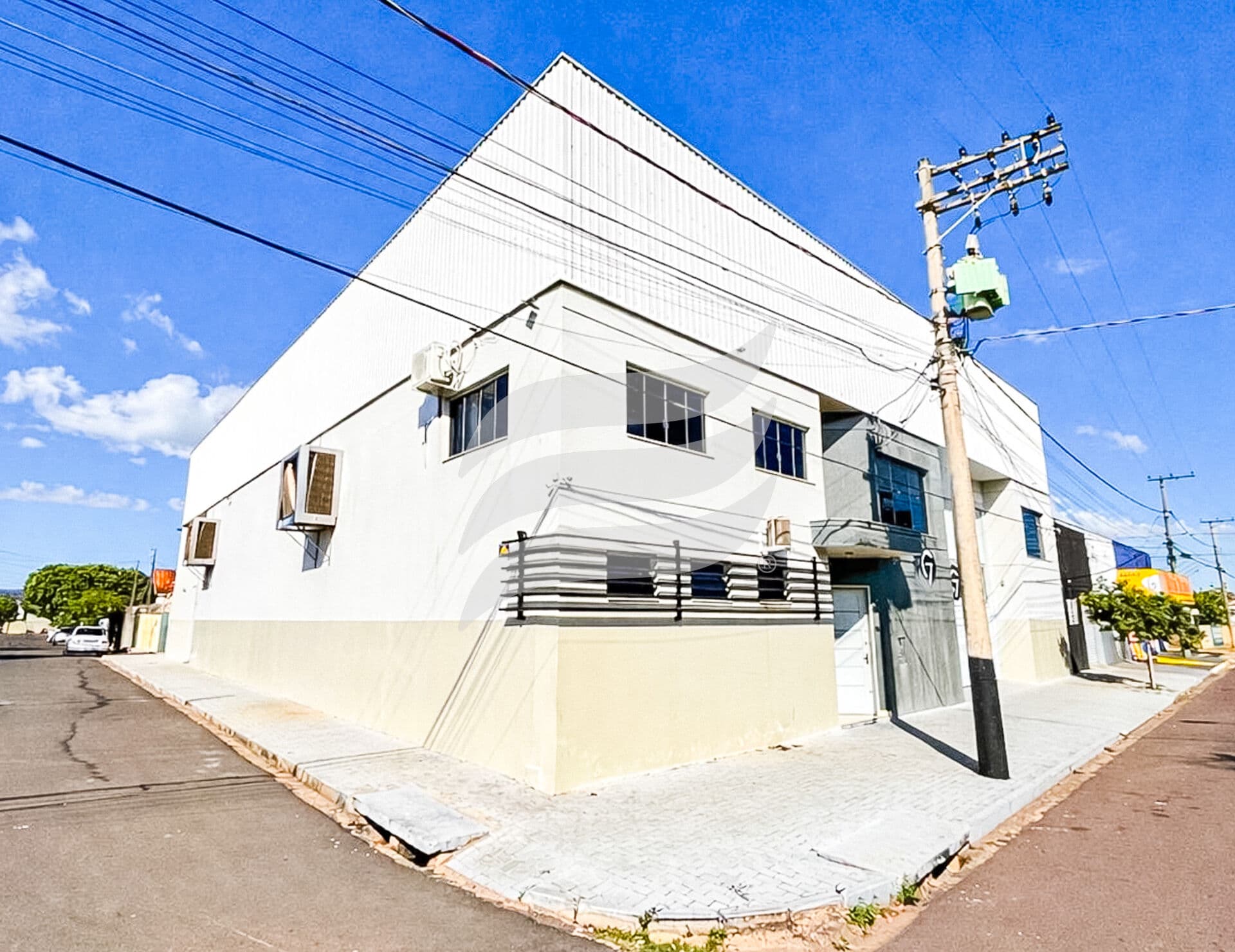 Ponto Comercial de 668 m² à venda no bairro Primavera