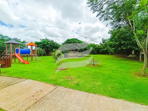 Terreno de 330 m² à venda no condomínio Quinta do Ipê, Araçatuba/SP