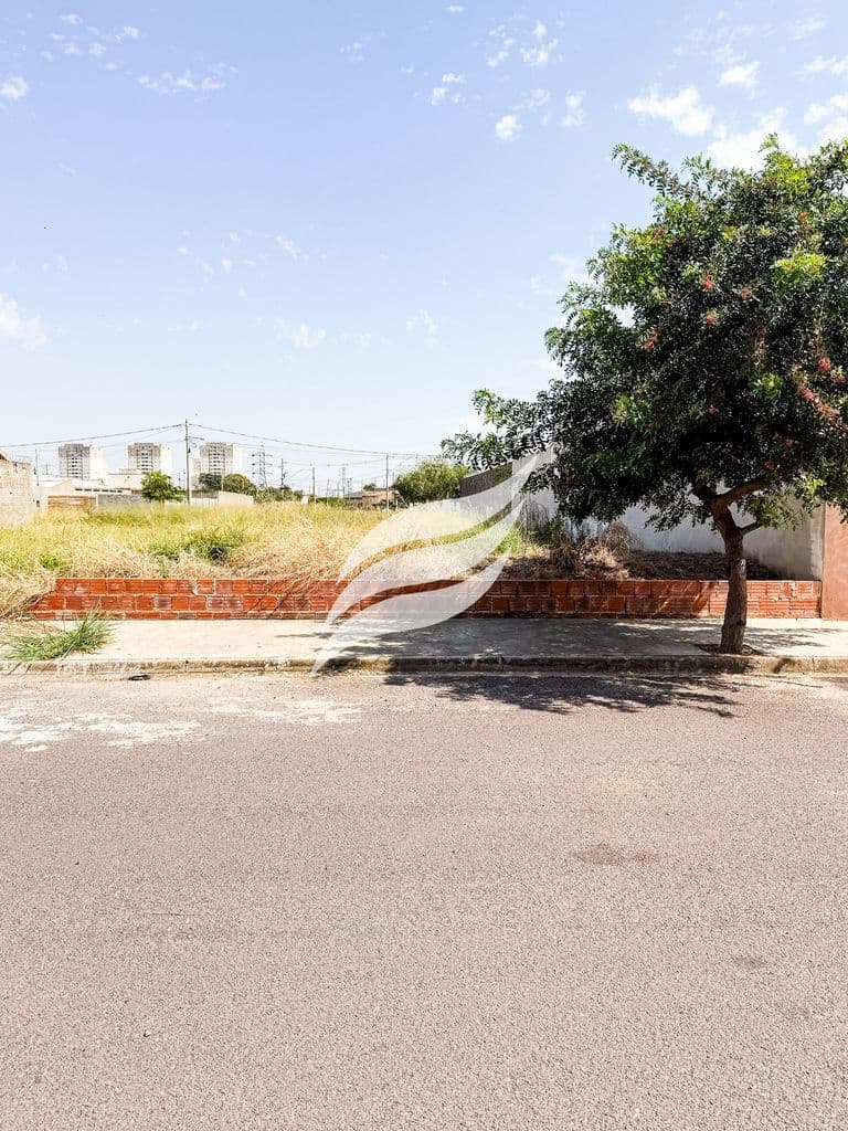 Terreno 250 m² à venda no bairro Concórdia em Araçatuba